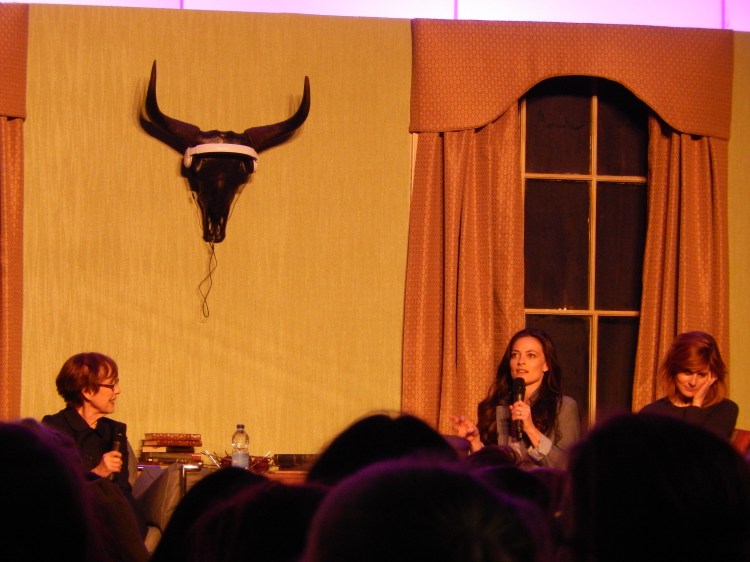 Una Stubbs, Lara Pulver, Louise Brealey