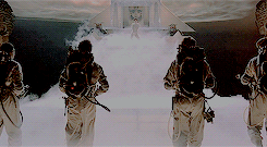 tumblr_nws5ygGMue1rob81ao4_r1_250