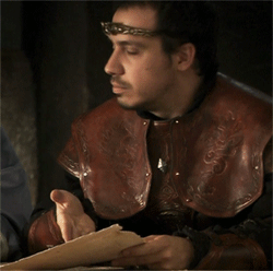 tumblr_nbi7y3kerG1sib16xo2_r1_250