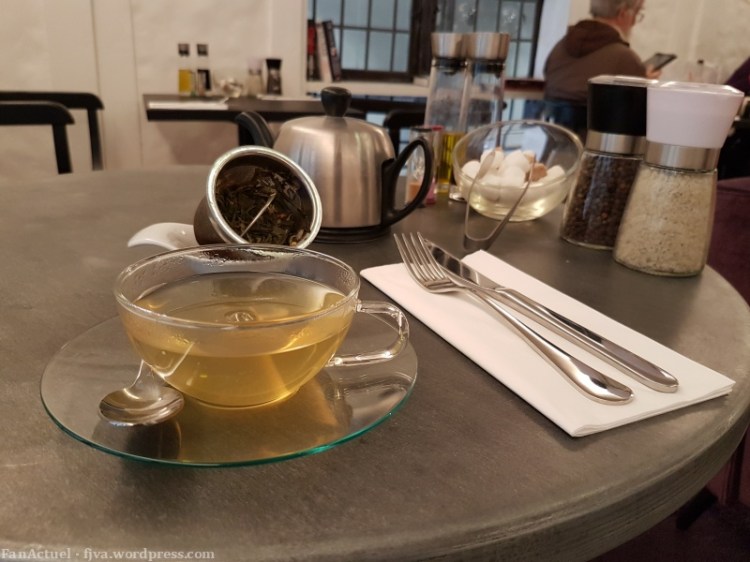 cafe_wh-smith_twinings_02